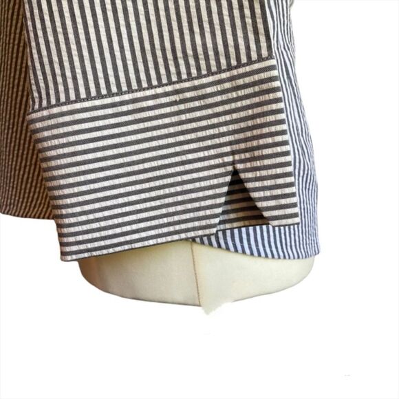 0166 Faconnable Seersucker Striped Button Down Shirt Size L Blouse NWT - Picture 3 of 10
